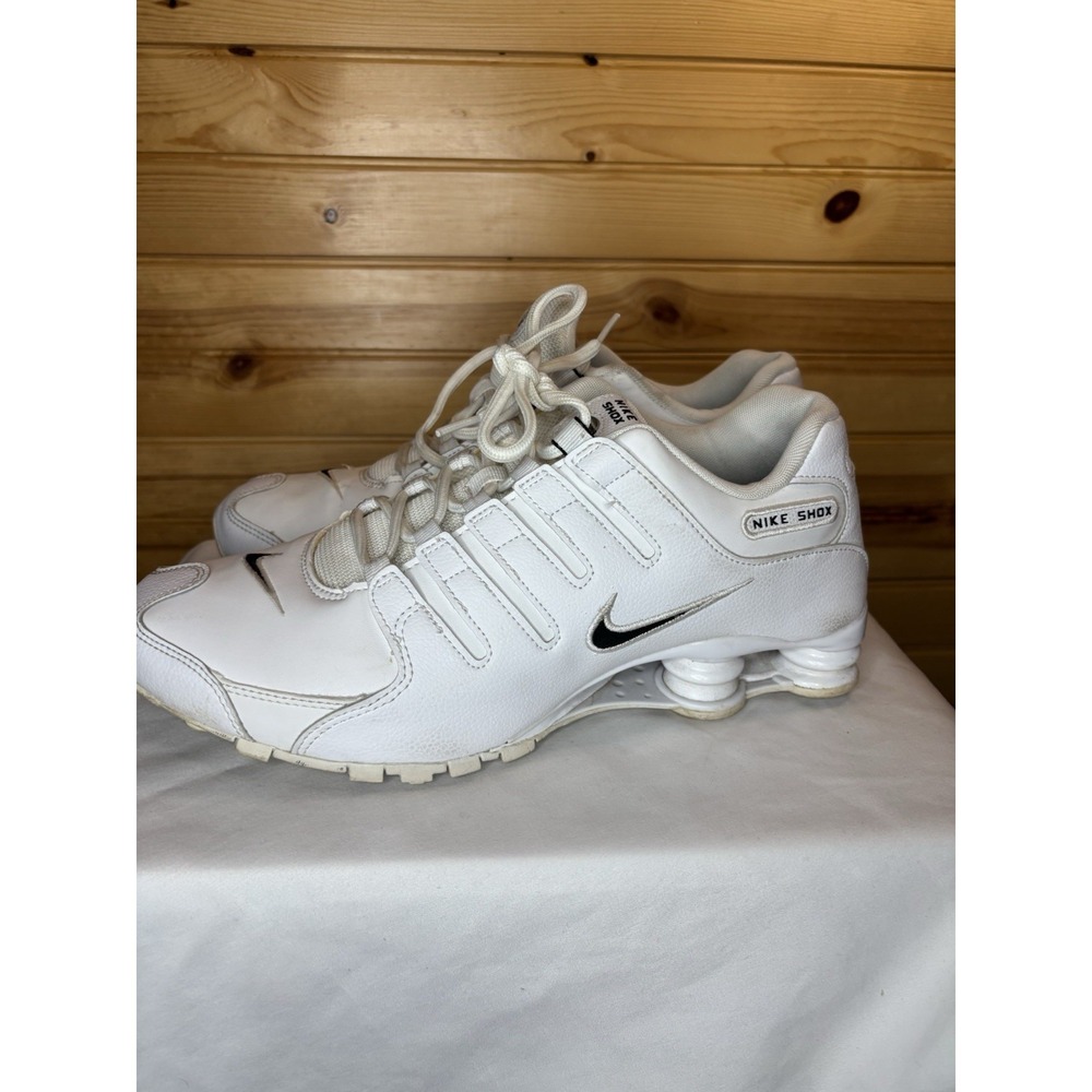 Nike Shox NZ Mens Size 10 White Black Athletic Leather Walking Shoes Dirty